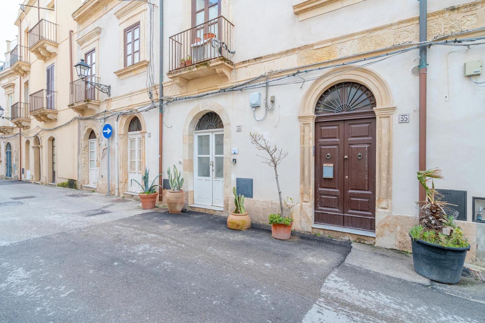 Appartement La Casa Di Eva In Via Nizza à Syracuse Extérieur photo